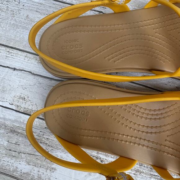 Crocs Tulum Sandals Sz 7 Canary Yellow Strappy Ankle Buckle Flat Comfort Casual - Picture 12 of 13